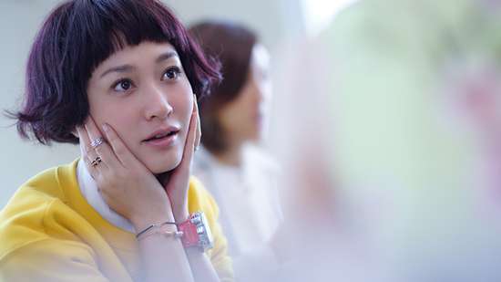 李小冉清爽短发造型盘点_高清图集_新浪网