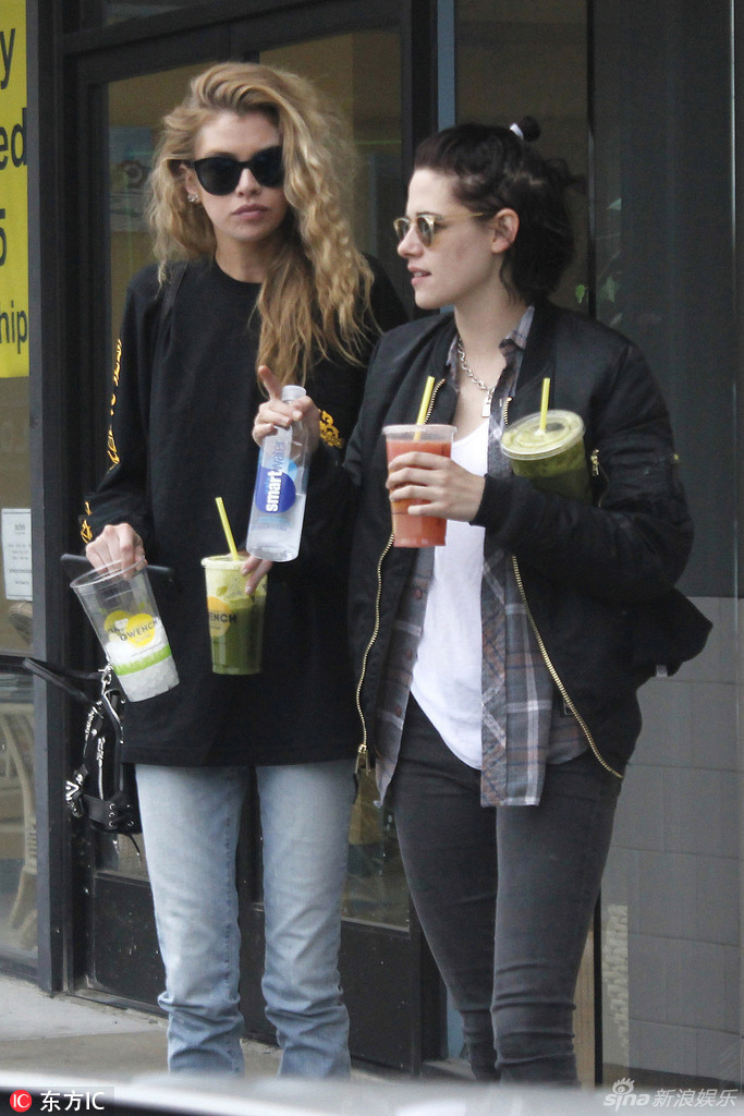 44:45 1 / 4 新浪娱乐讯 美国洛杉矶当地时间2017年1月4日,克里斯汀