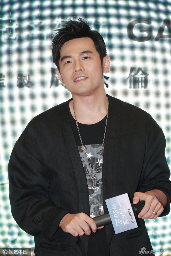 组图:家庭事业双丰收 周杰伦心宽体胖现双下巴_高清图集_新浪网