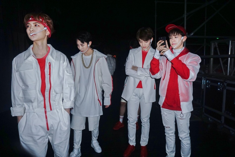 组图:swin-s私照组团搞怪 成员尽显青春活力_高清图集_新浪网