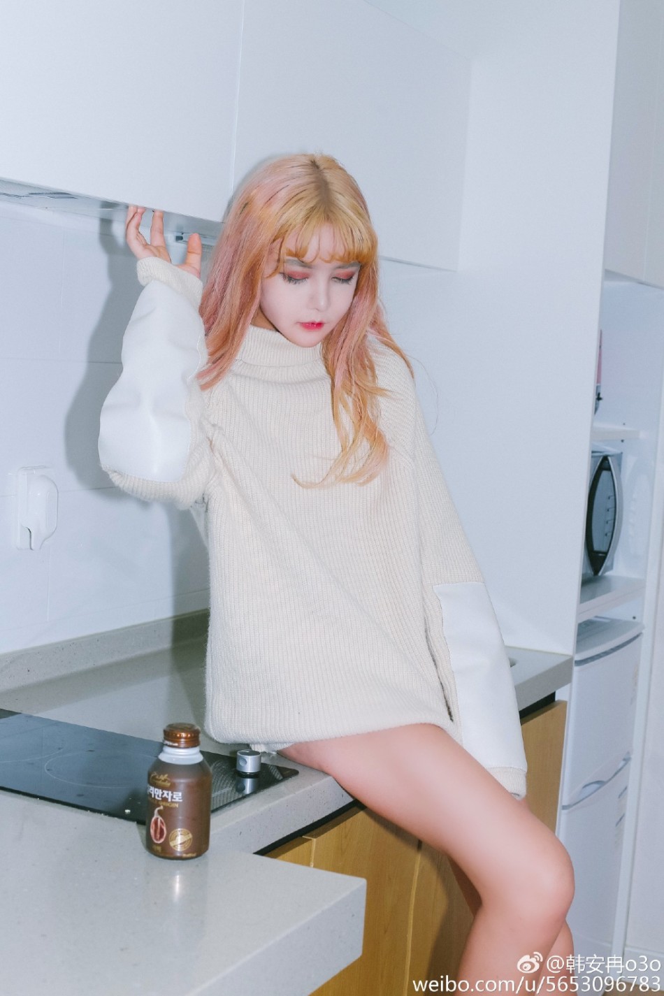 韩安冉曝私房美照