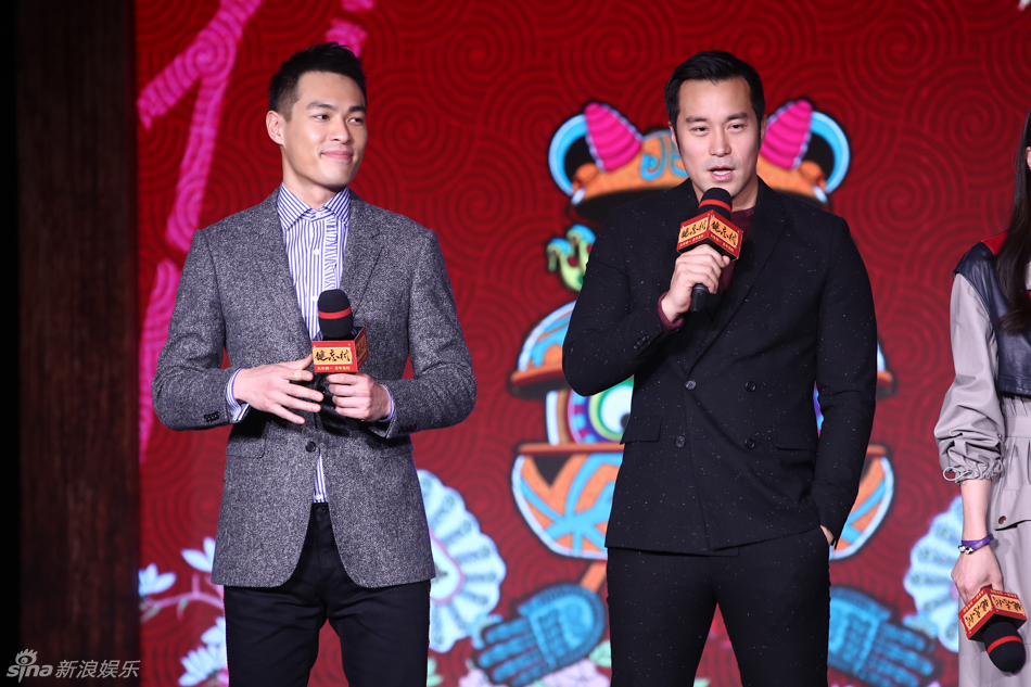 组图:舒淇风衣干练表情可爱 张孝全杨佑宁同框_高清图集_新浪网