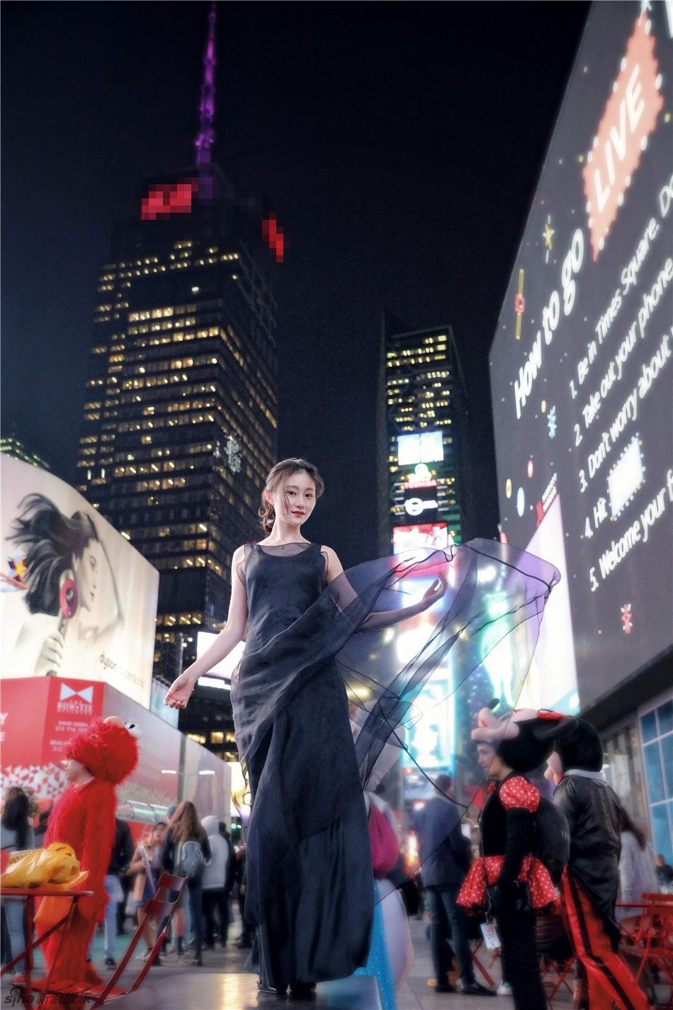 王千赫回眸一笑