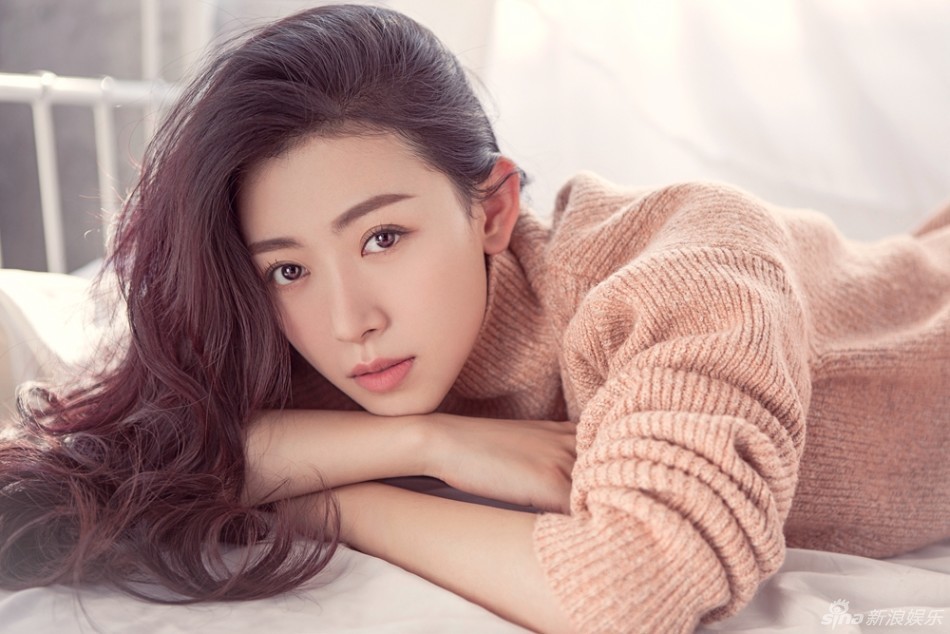 组图:马灿灿曝写真清新高雅 妆容纯净仙气十足_高清图集_新浪网