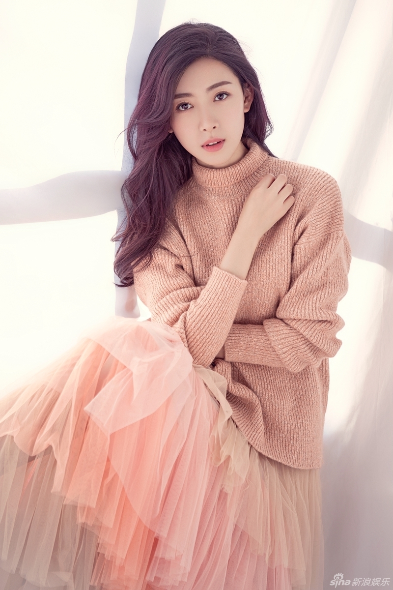 组图:马灿灿曝写真清新高雅 妆容纯净仙气十足_高清图集_新浪网