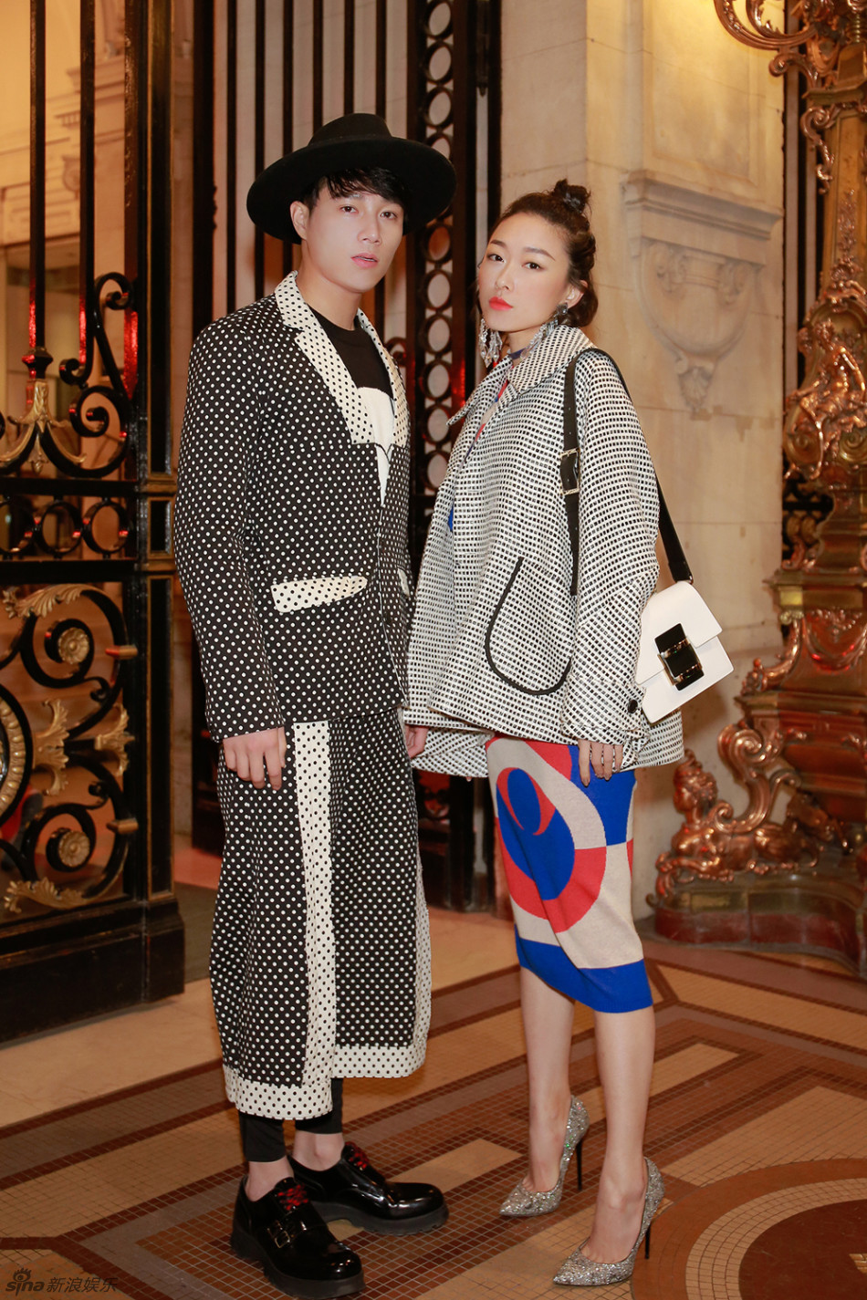 组图:杨廷东巴黎时装周变贵公子 英伦范儿十足_高清图集_新浪网