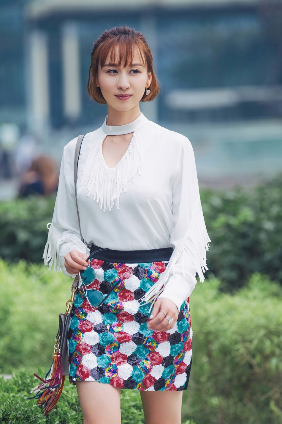 组图:练练时尚街拍笑容甜美 简约有范尽显气质_高清图集_新浪网