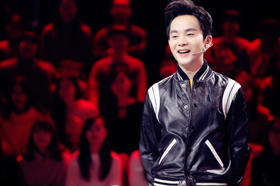 组图:百变大咖沈凌新年有点忙 主持表演轮番上_高清图集_新浪网