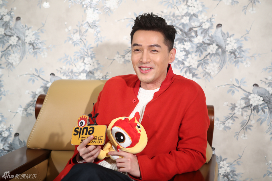 组图:春晚对话胡歌 两年没回家过年陪爸妈遗憾_高清图集_新浪网