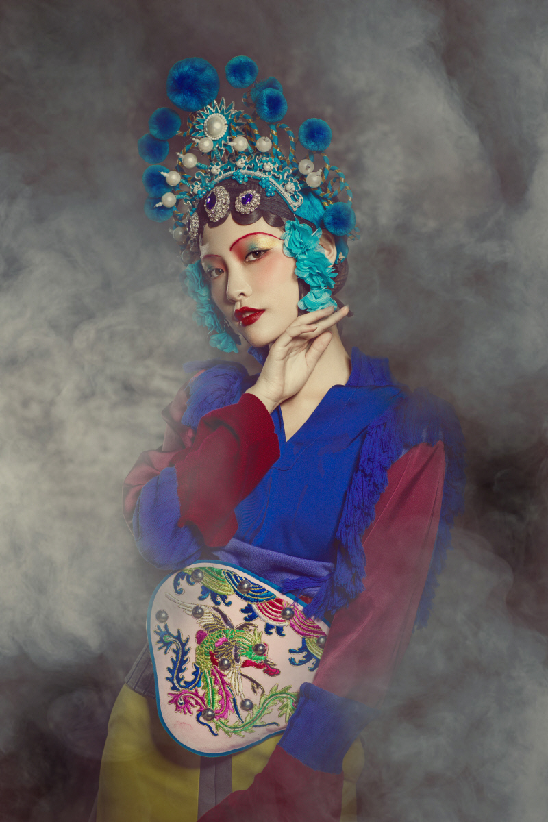 组图:青衣花旦粉墨登场 snh48京剧大片曝光_高清图集_新浪网