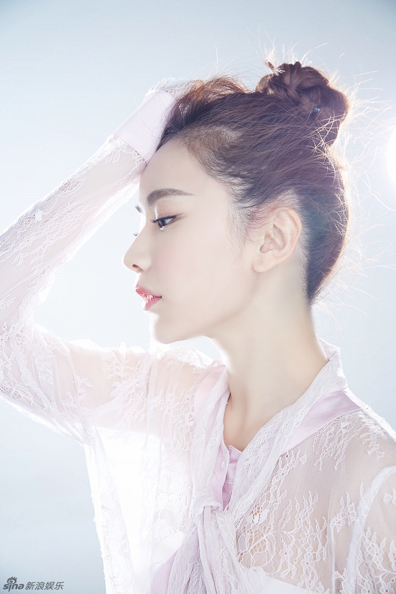 69 麻辣生活论坛 69 时尚运动 69 李春嫒镂空纱裙秀瓷肌 性感