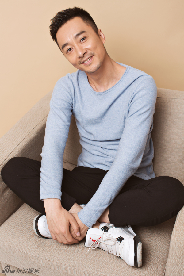吴超时尚写真变清新暖男_高清图集_新浪网