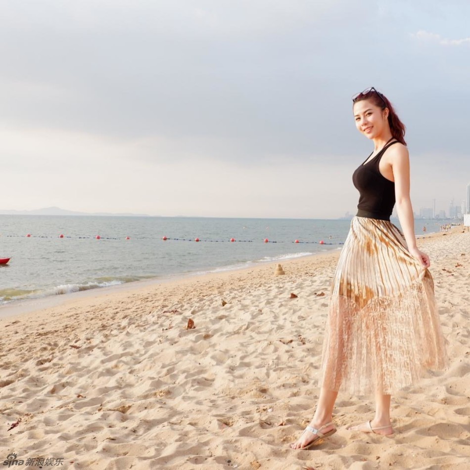 69 麻辣生活论坛 69 时尚运动 69 泰国正妹泳装性感 双峰傲人