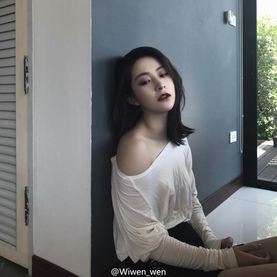 组图:林更新前女友度假秀身材 上围小巧玲珑_高清图集_新浪网