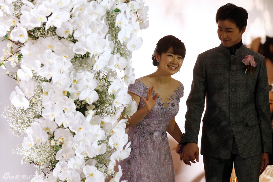 组图:结婚啦!福原爱江宏杰台北大婚甜蜜温馨_高清图集_新浪网