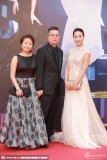 张雪芹白裙亮相金像奖角逐新演员奖