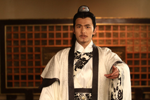 《新洛神》:一步一高潮 一集一吐血|新洛神|雷剧|洛神_新浪娱乐_新浪