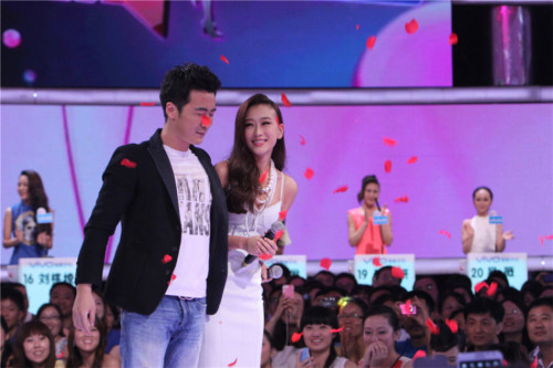 《非诚勿扰》李璐牵手"海藻"李念亲哥