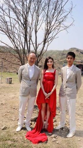 林凡拍MV变岁月女神 与曹佑宁演催泪戏