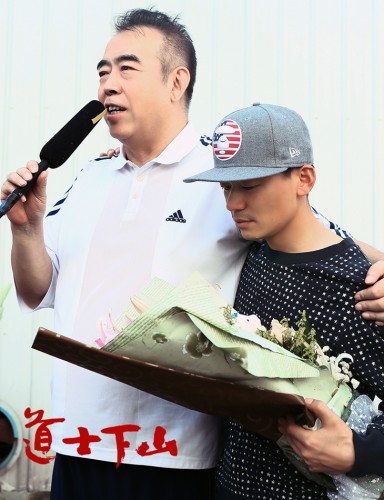 陈凯歌“萌抱”王宝强