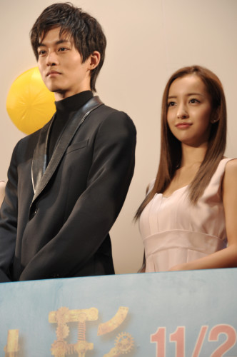 松坂桃李、板野友美