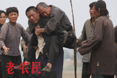 陈宝国与众人