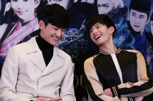 张翰杨洋撒娇卖萌现场笑翻