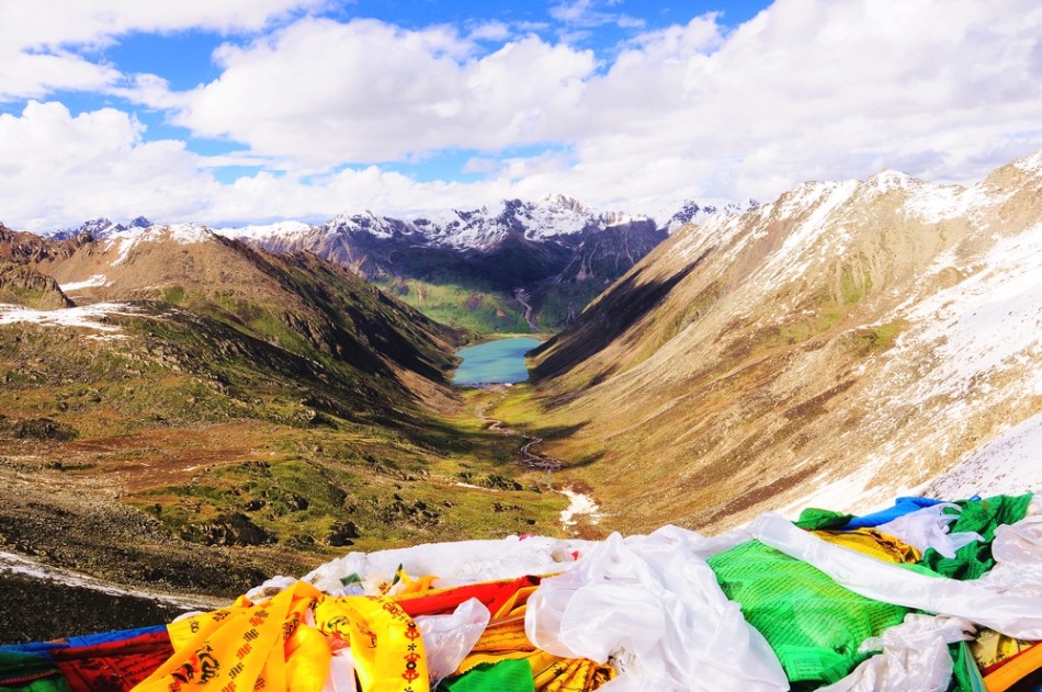 西藏:朝圣山南神湖拉姆拉措
