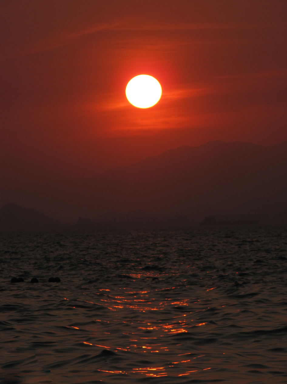 海上红日高照图片图片