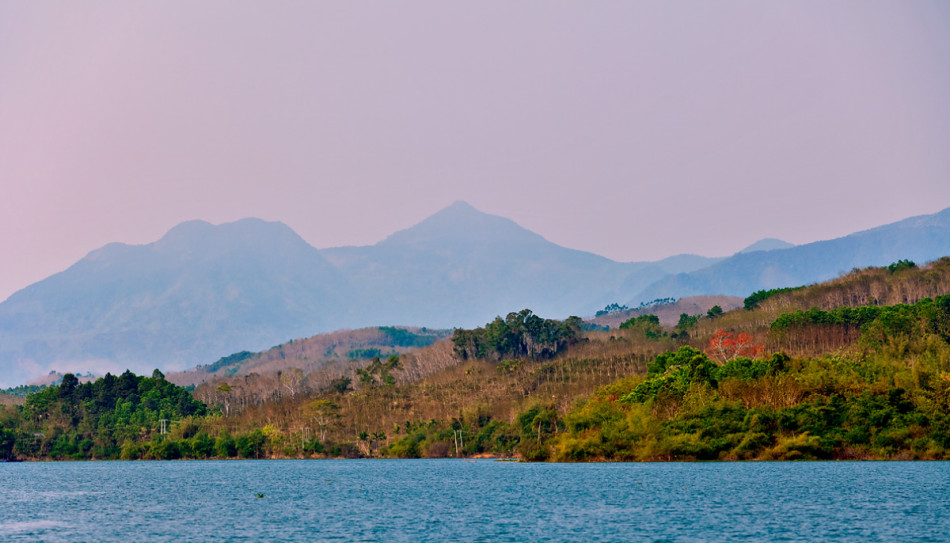 白沙妙龄美女峰