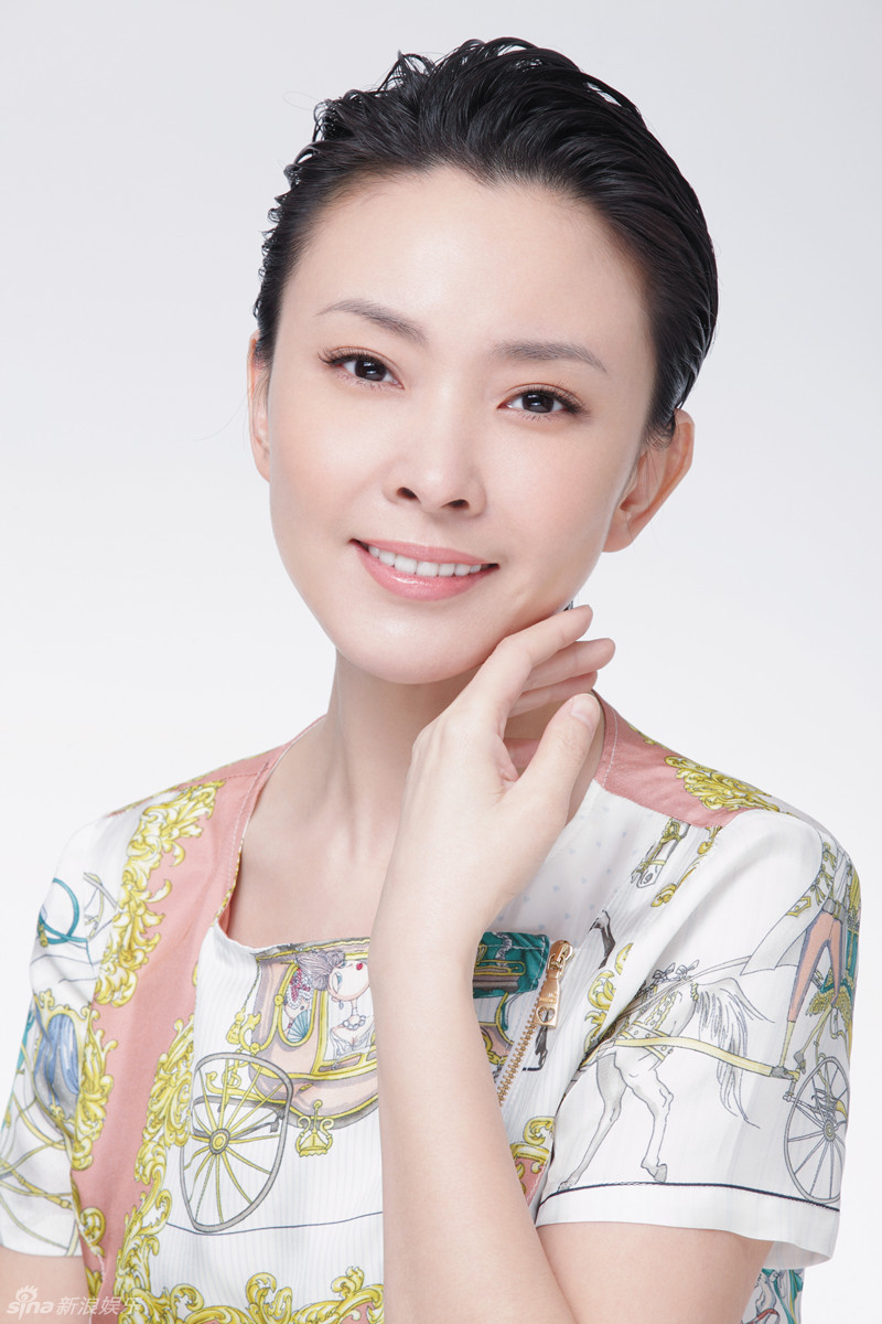 刘威葳全新大片恬美演绎初秋知性风