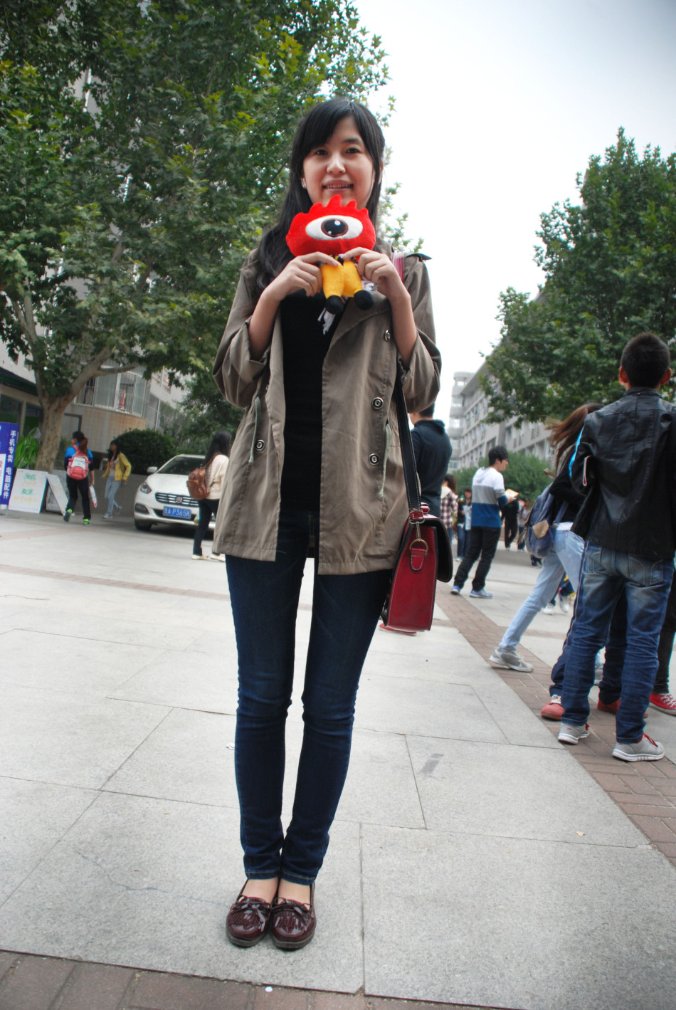 新浪山东走进济南大学 寻找最美校花