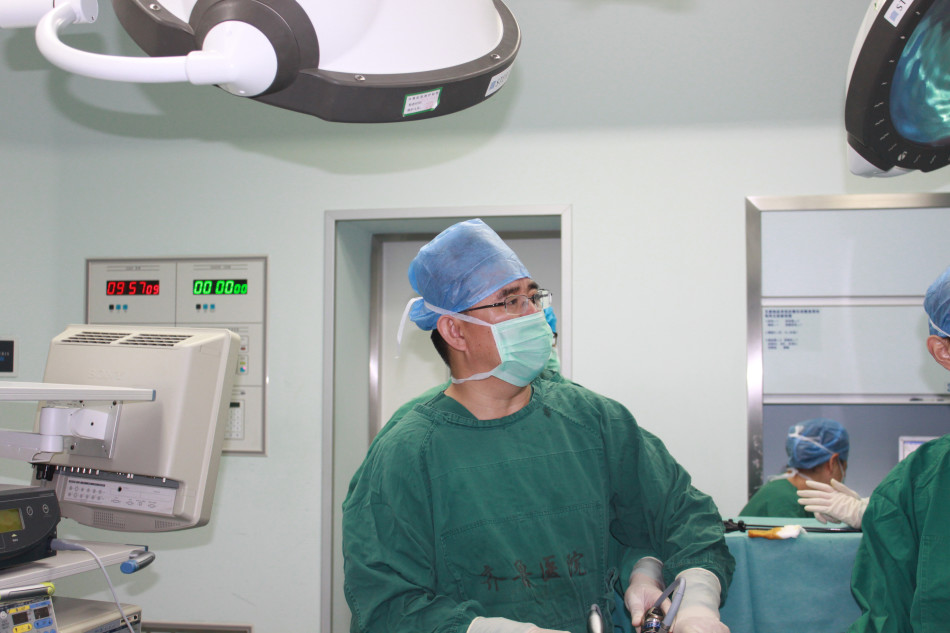 史本康主任上台领奖