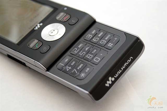 索尼爱立信 w910i