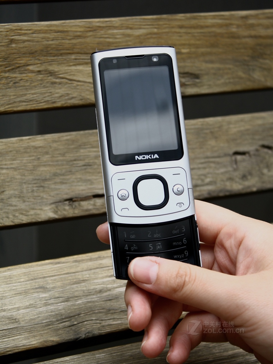 诺基亚 6700s新闻图集