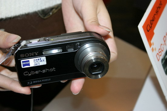 索尼dsc-p150 相机外观