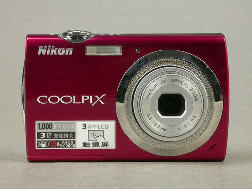 尼康s230 相机外观