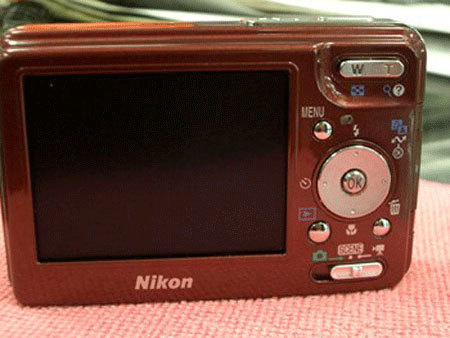 尼康 coolpix s3 相机外观