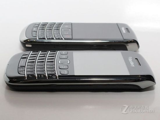 黑莓 9790新闻图集