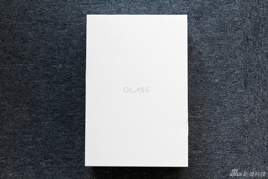 第二代谷歌眼镜开箱图赏