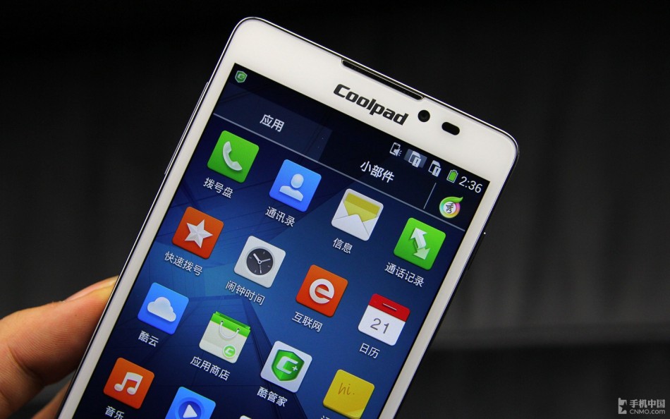 5英寸屏时尚四核双待机 酷派5951图赏