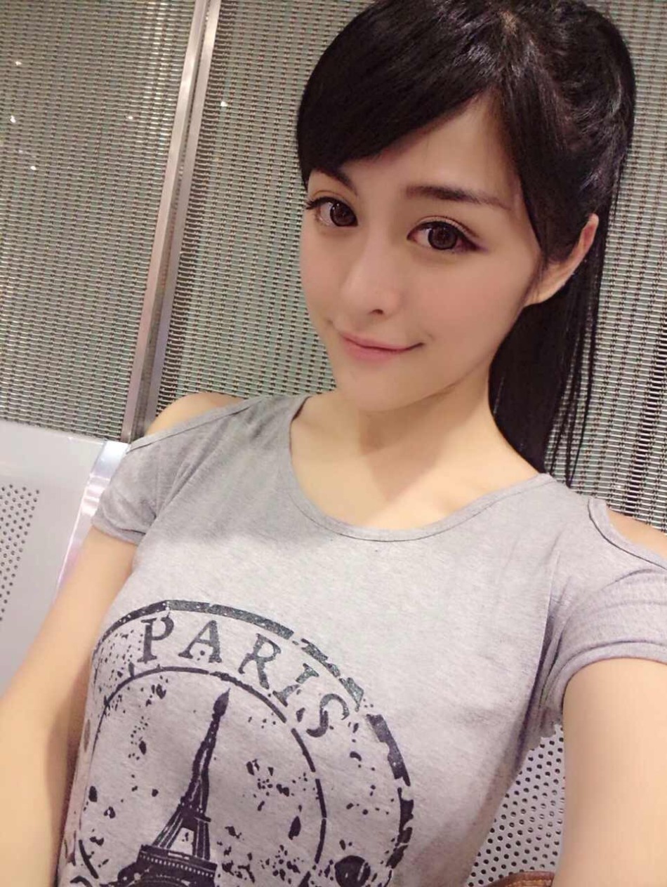 西山居showgirl龚叶轩_高清图集_新浪网