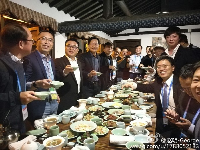 乌镇夜宴大佬再聚餐_高清图集_新浪网