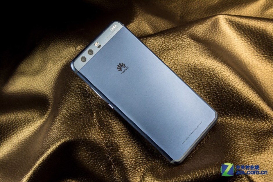 金属钻雕前置指纹华为p10plus图赏