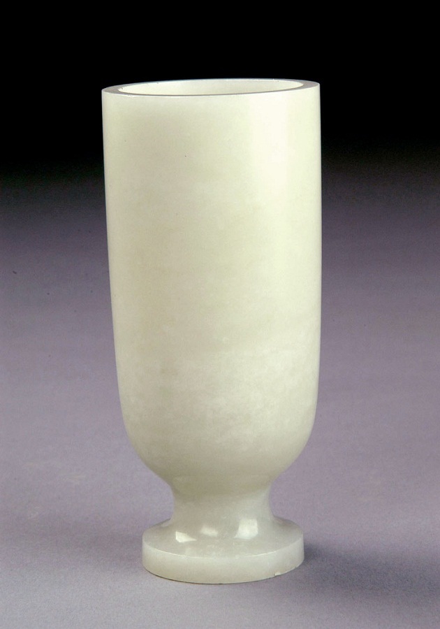白玉杯(曹魏):出土于洛阳市涧西区曹魏正始八年墓,选用和田白玉雕琢而