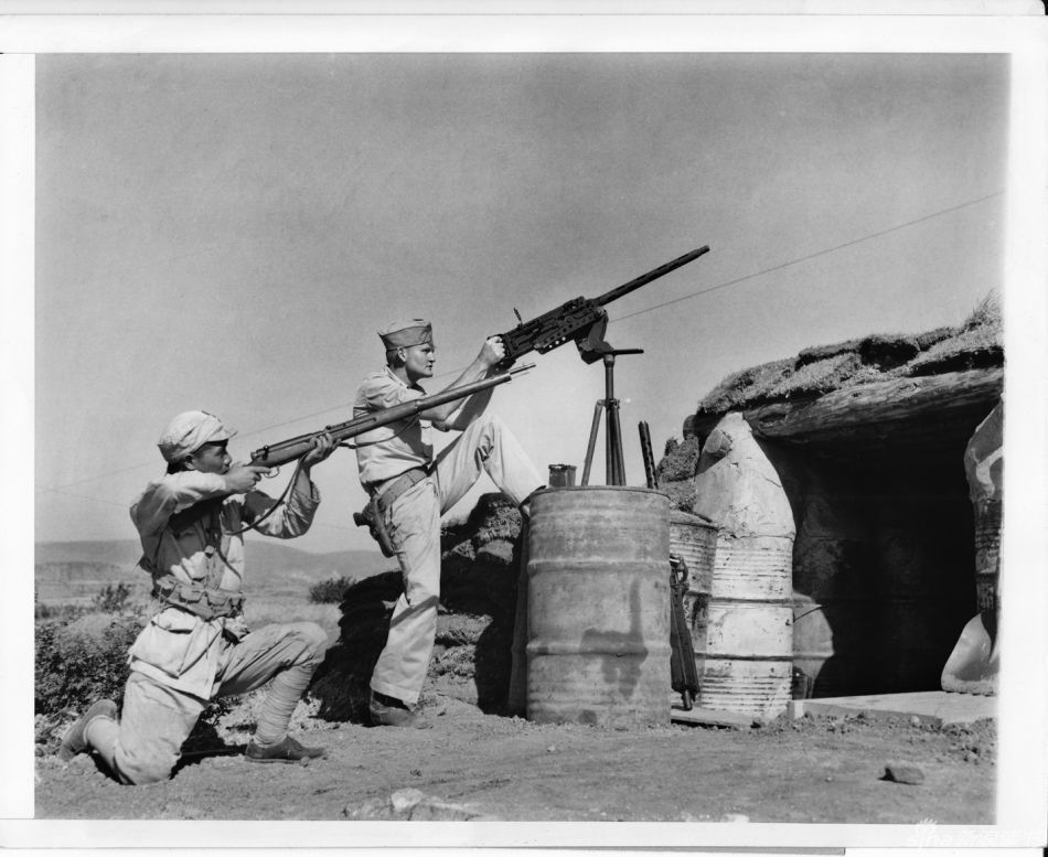 1943年美军与中国军民并肩与日军作战旧照