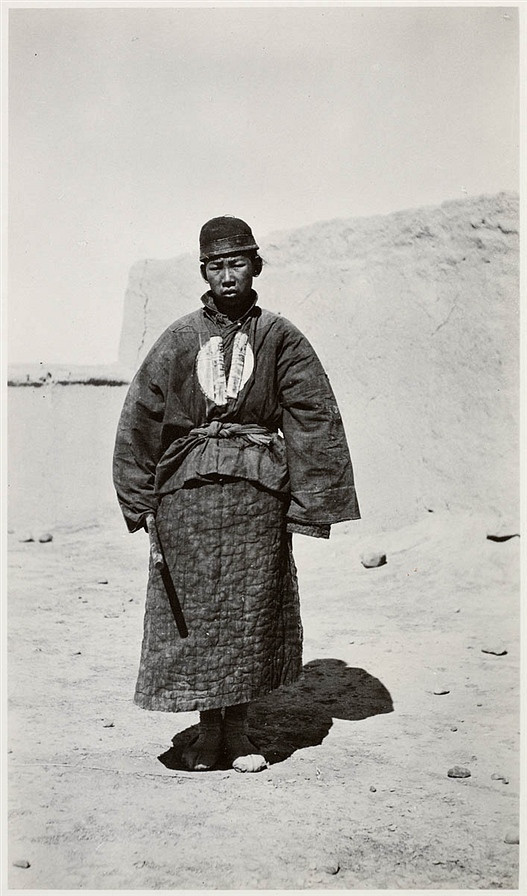 死气沉沉两眼空洞无光:清朝衙役罕见老照片