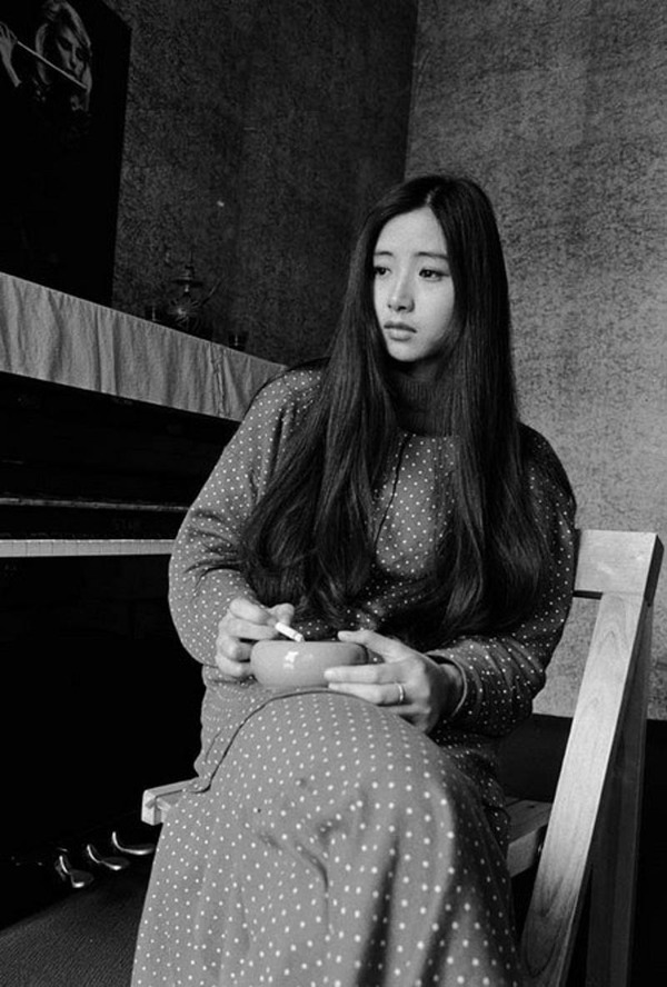 纯自然的美丽:中国八十年代的姑娘