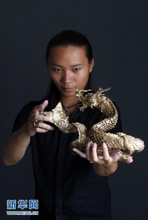 桂林90后小伙折出"大圣归来" 令人叹为观止