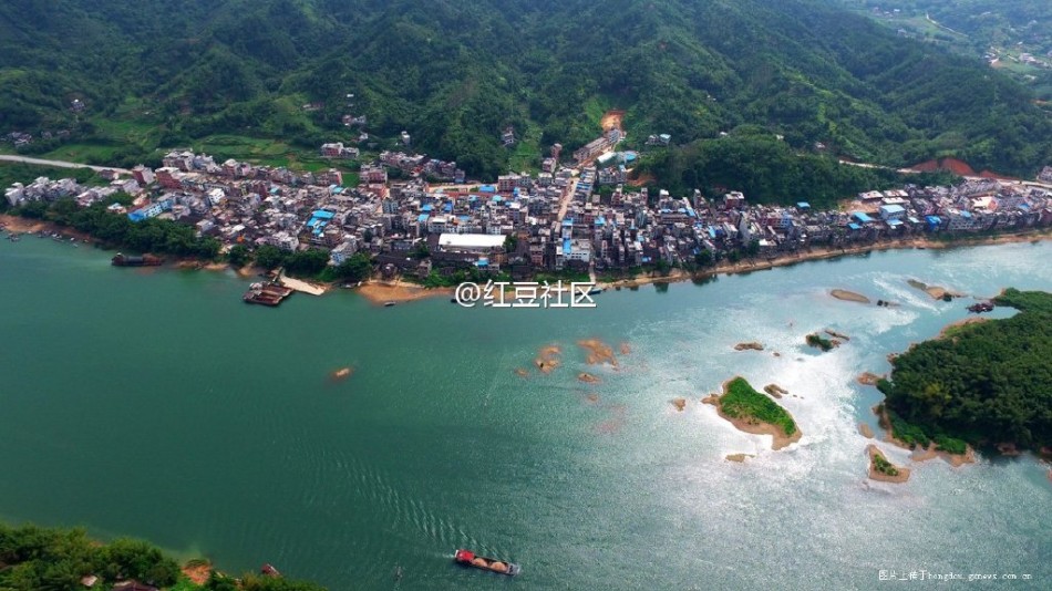 鸟瞰贺州昭平五将镇中洲岛